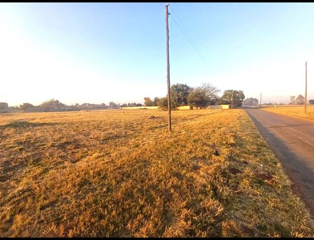 2,035M² VACANT LAND FOR SALE IN KOOKRUS